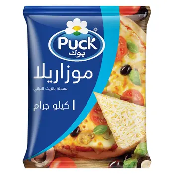 Puck Shredded Mozzarella Analogue Cheese 900g