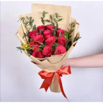 Roses Floral Arrangement Bouquet