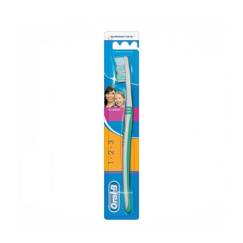 Oral-B Toothbrush Classic 40 Medium 1Piece