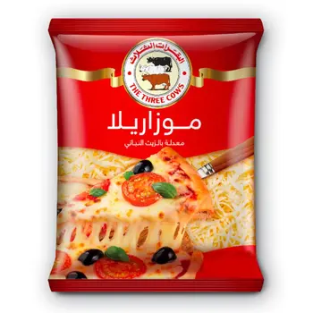 البقرات الثلاث جبنة موزاريلا مبشورة 900جرام