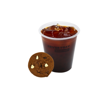 Iced Americano and Chocolate Cookies Combo