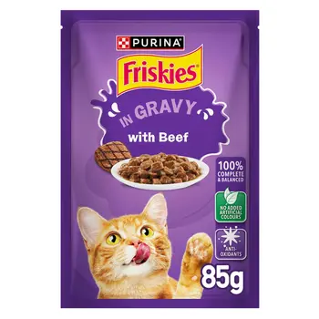 Purina Friskies Beef Chunks Wet Cat Food 85g