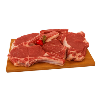لحم العجل بالعظم طازج