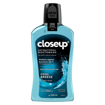 Closeup Cool Breeze Antibacterial Mouthwash 500Ml