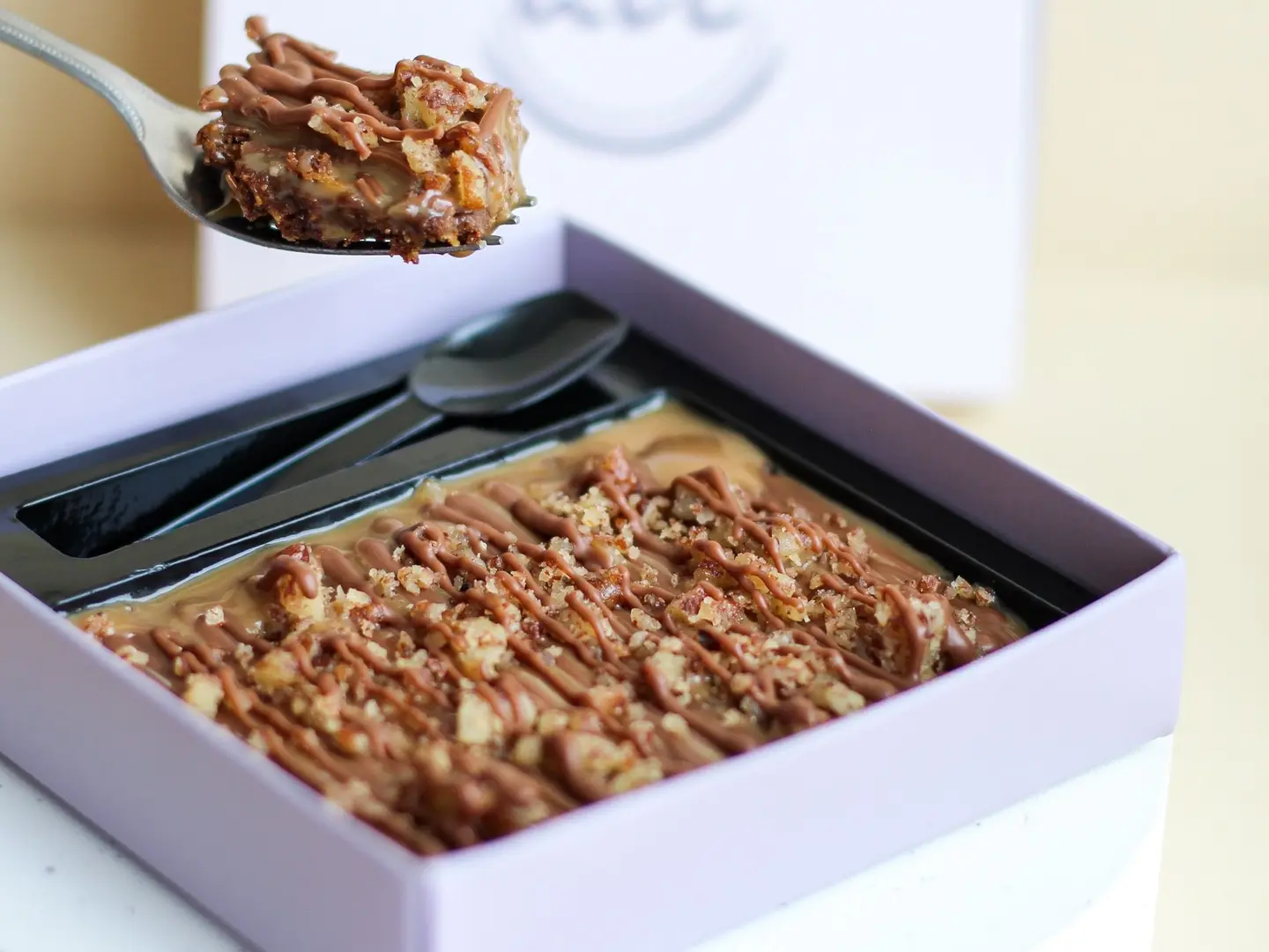 بوكس تشوكليت ميني شخصي