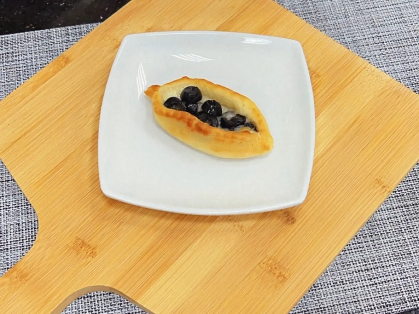 Mini Cheese And Olives