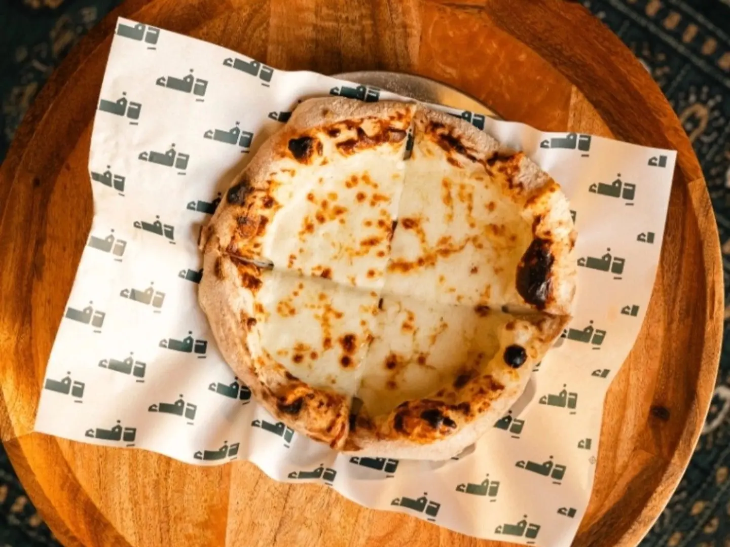 بتّوزة الثلاثة أجبان