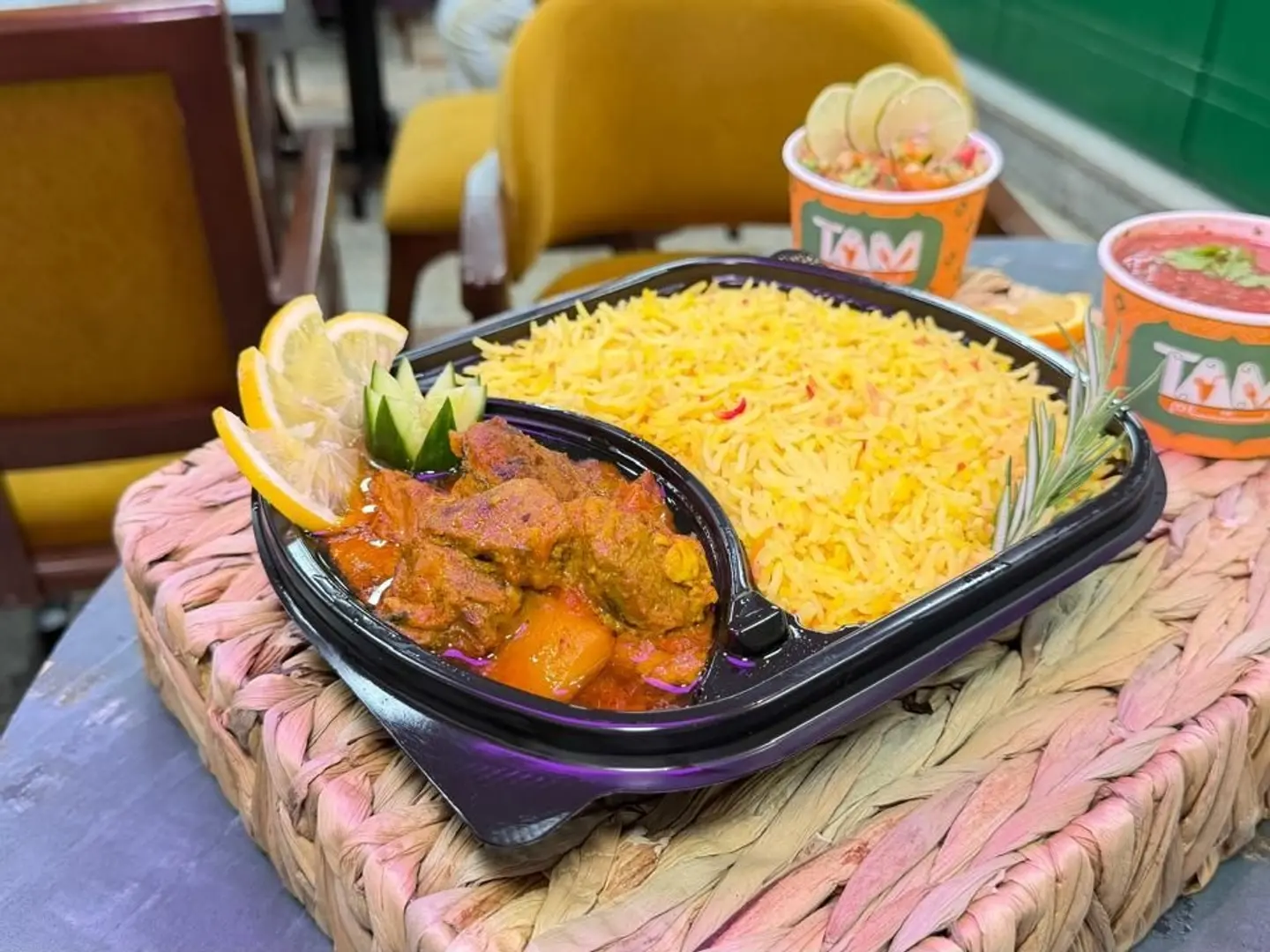 لحم كاري مع أرز