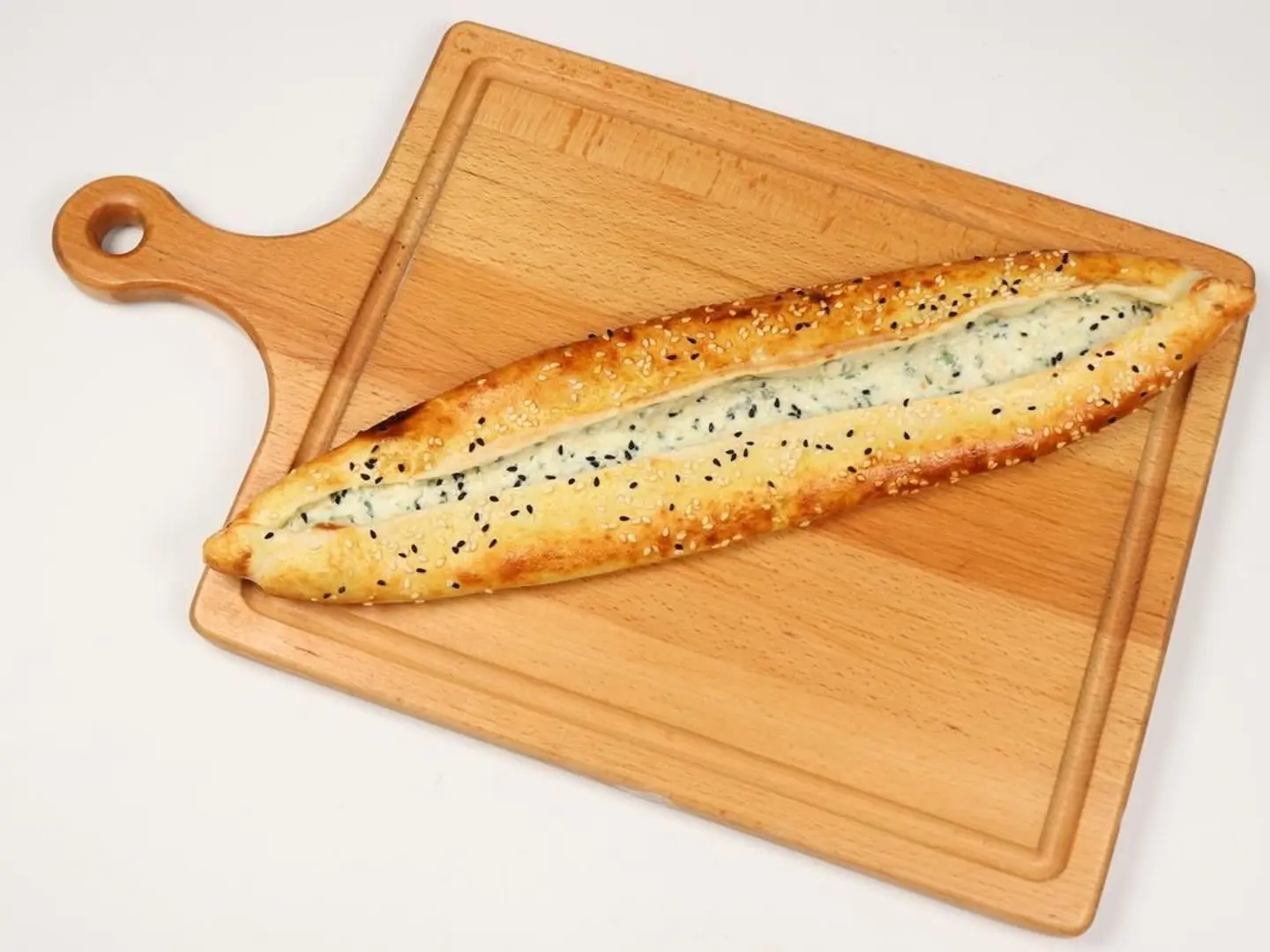 فطيرة جبنة عكاوي