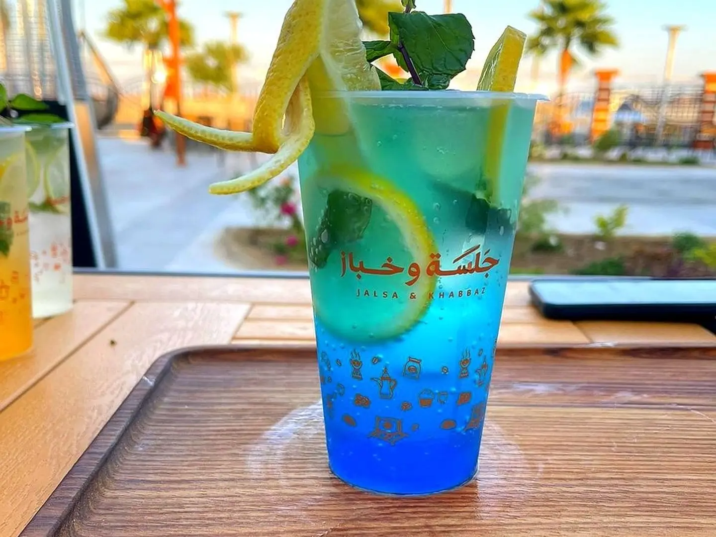 موهيتو توت ازرق