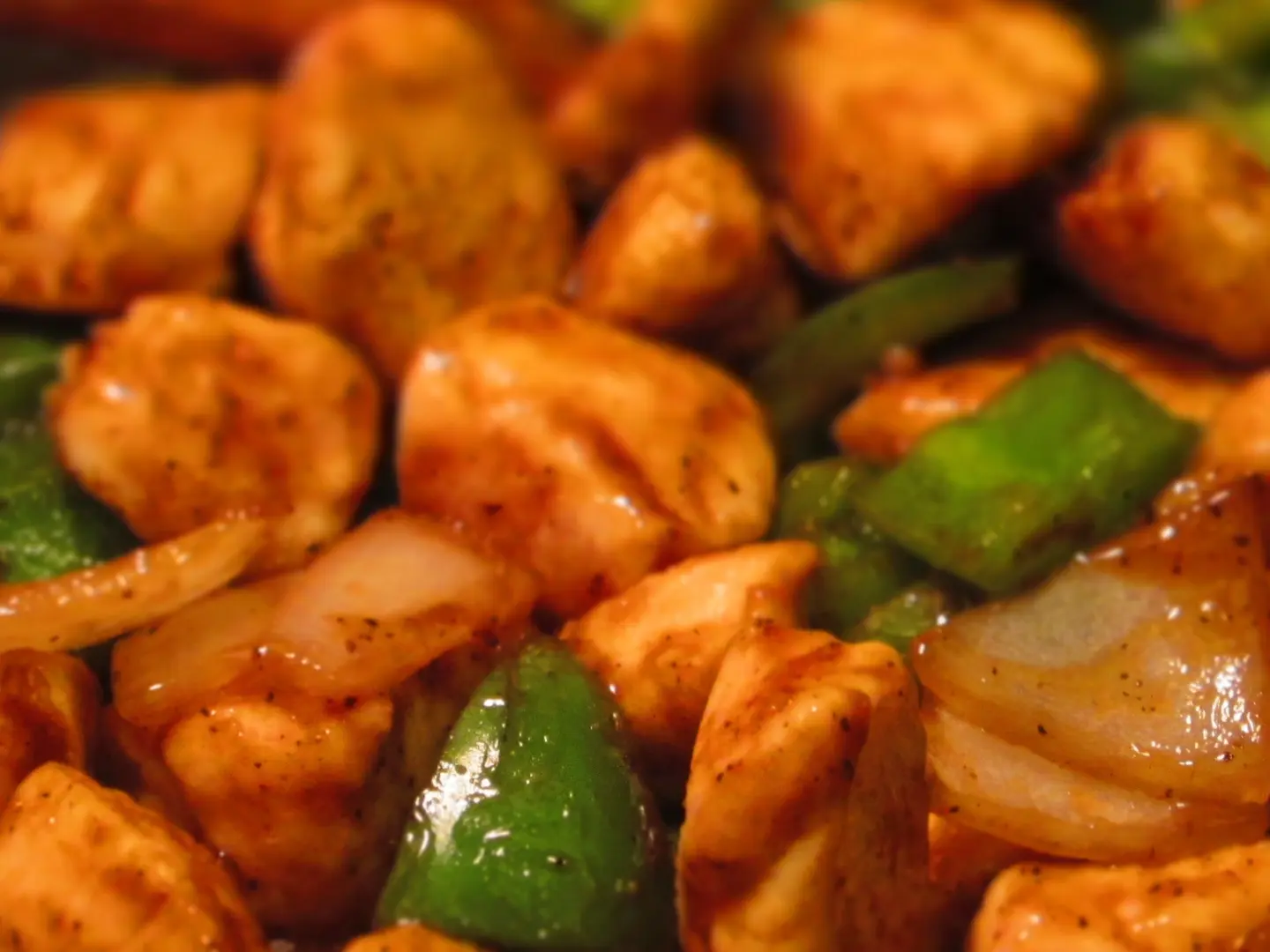 صحن مقلقل دجاج