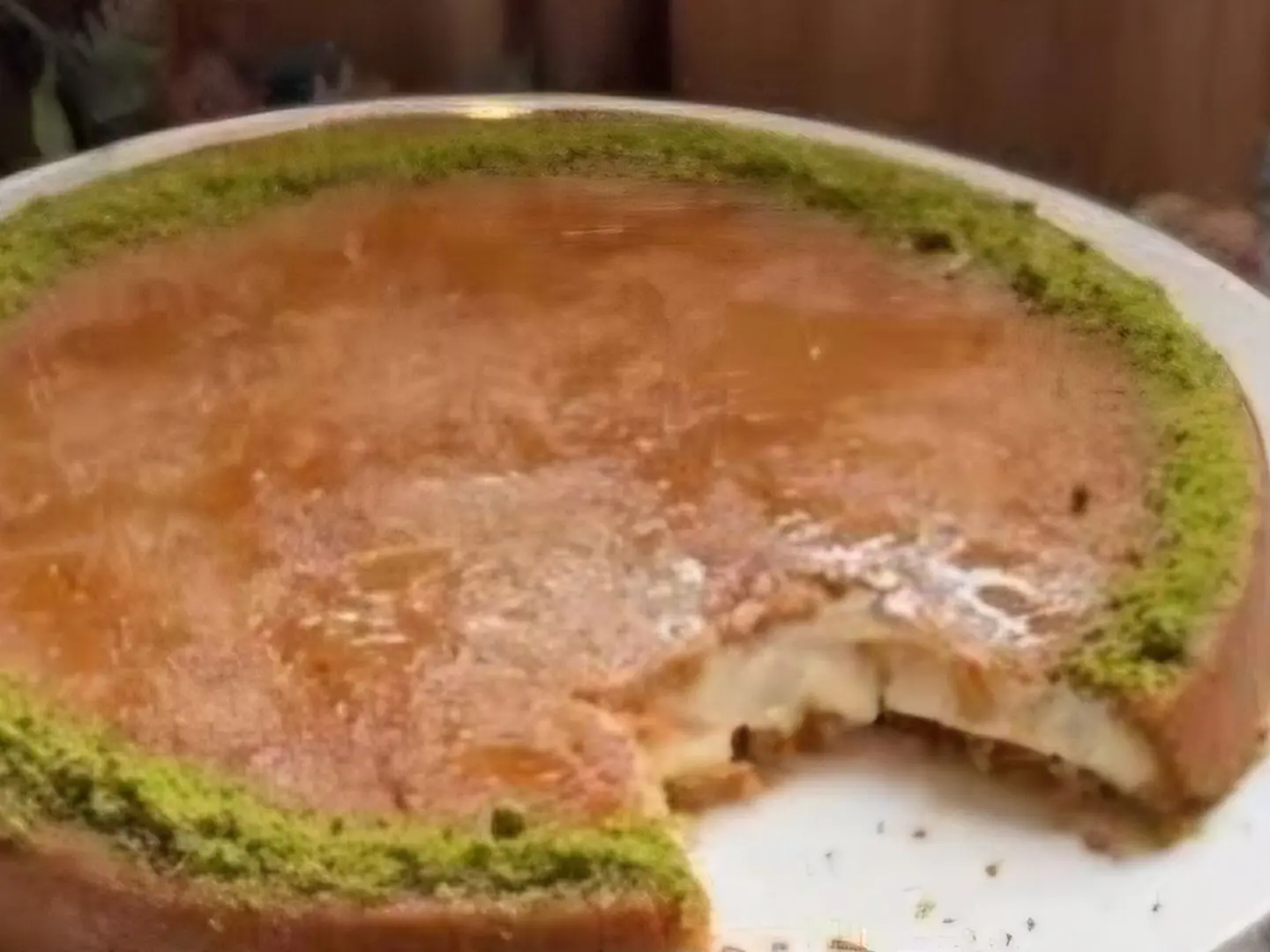Kunafa With Cream, Milk, Nutella Sauce Small