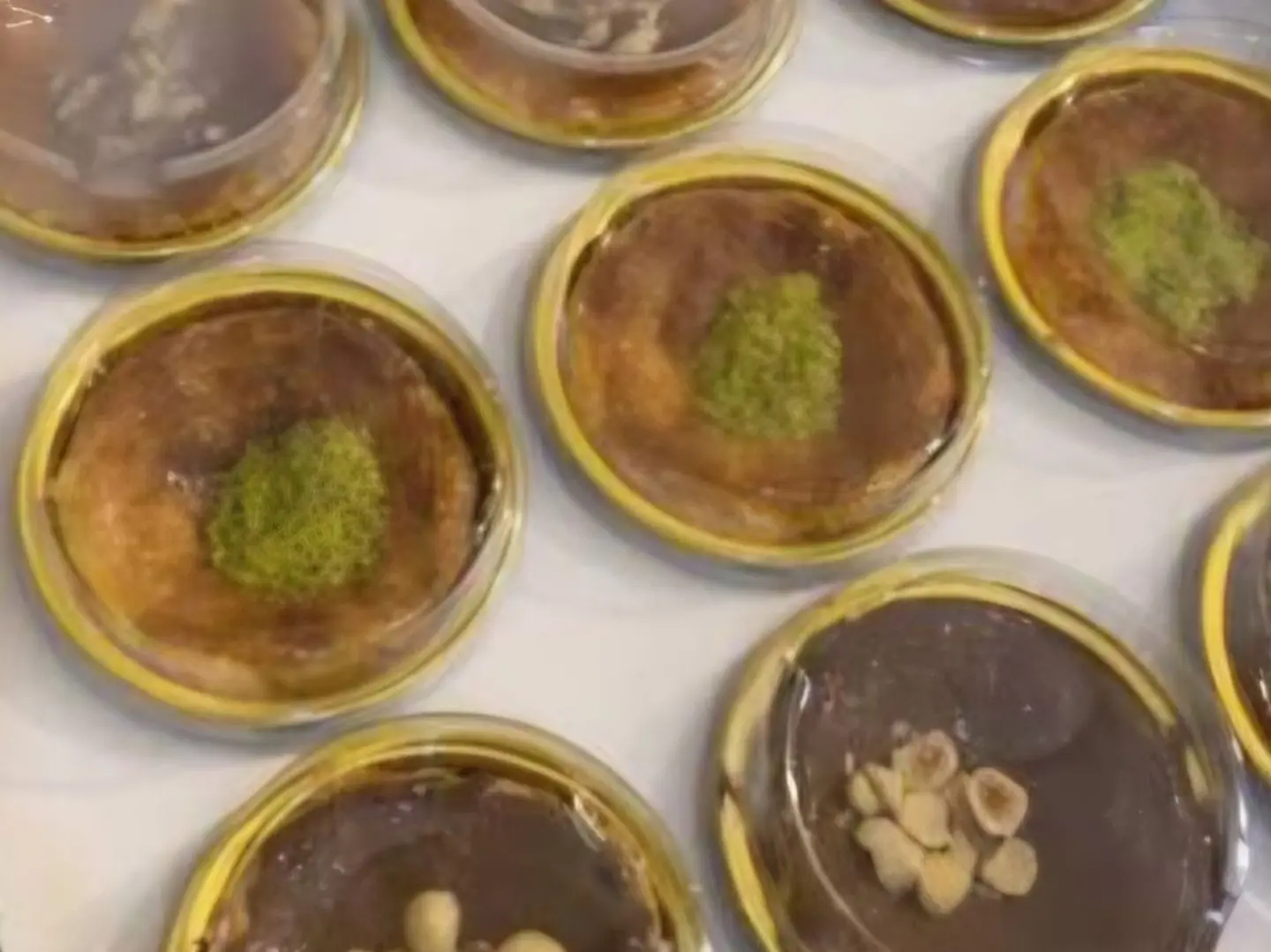 Mini 12 Pieces Of Toffee Basbousa