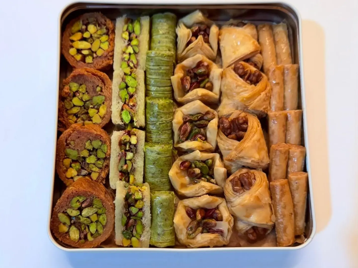 بقلاوة مشكلة