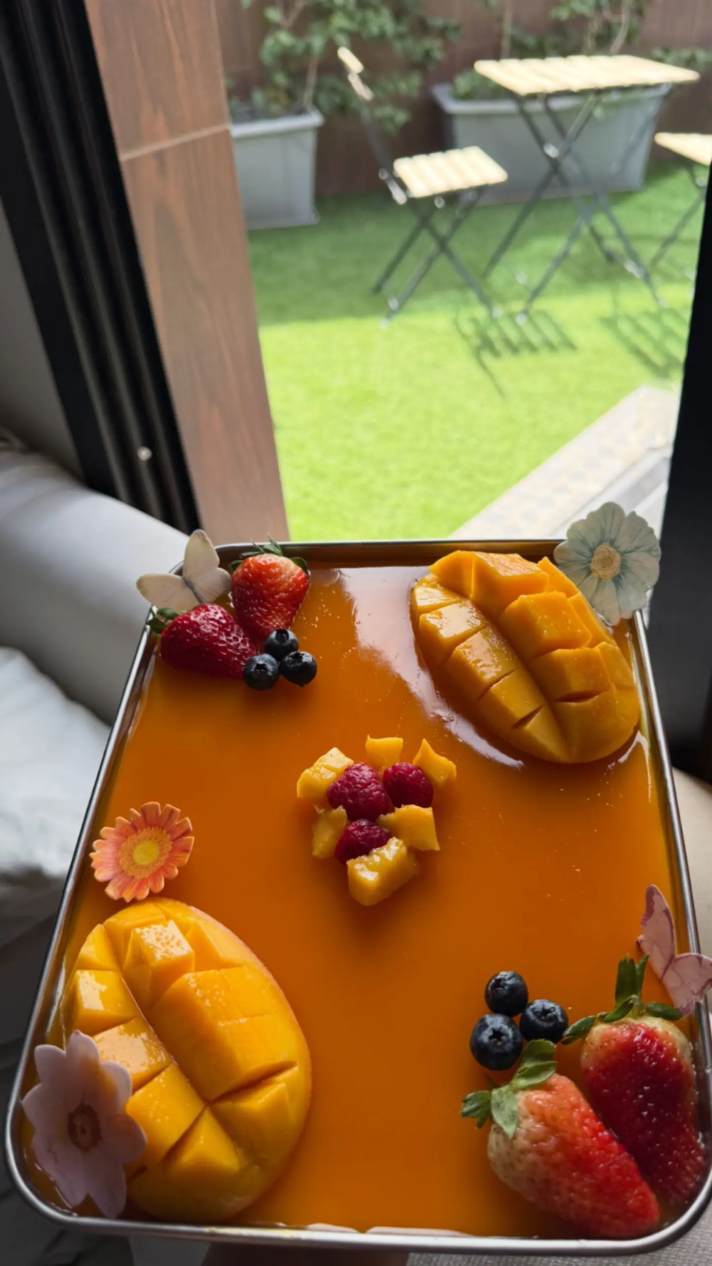 Mango Dessert Tray Medium