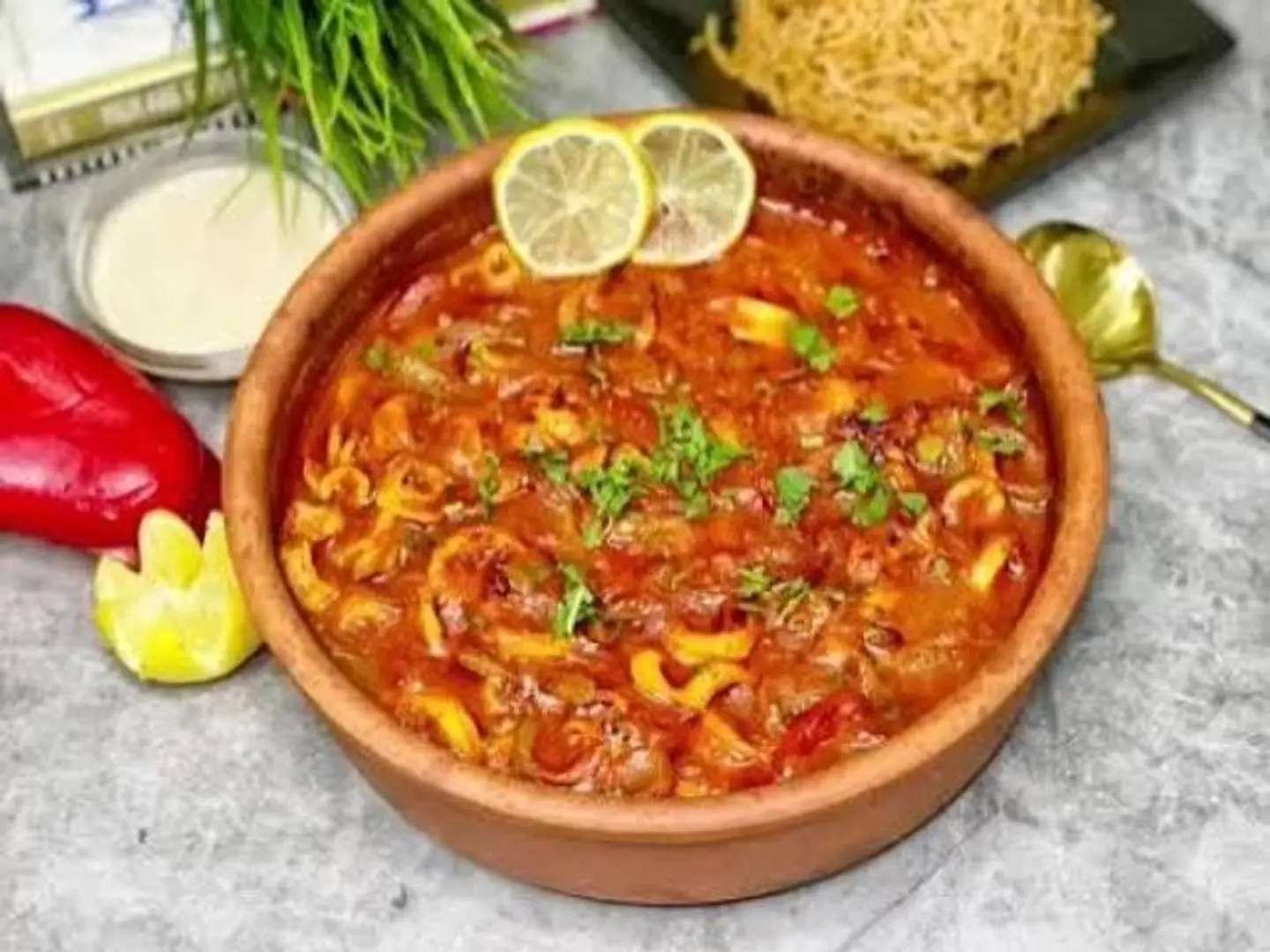 طاجن مأكولات بحرية