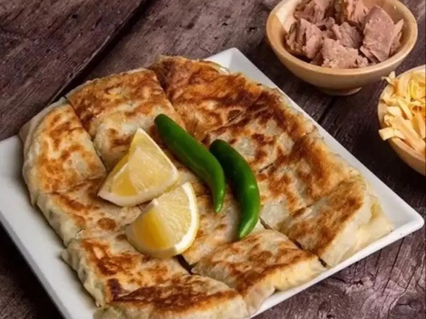 Muttabaq Ala Khaloufa