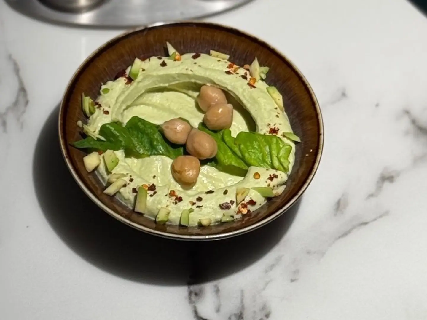 حمص الأفوكادو