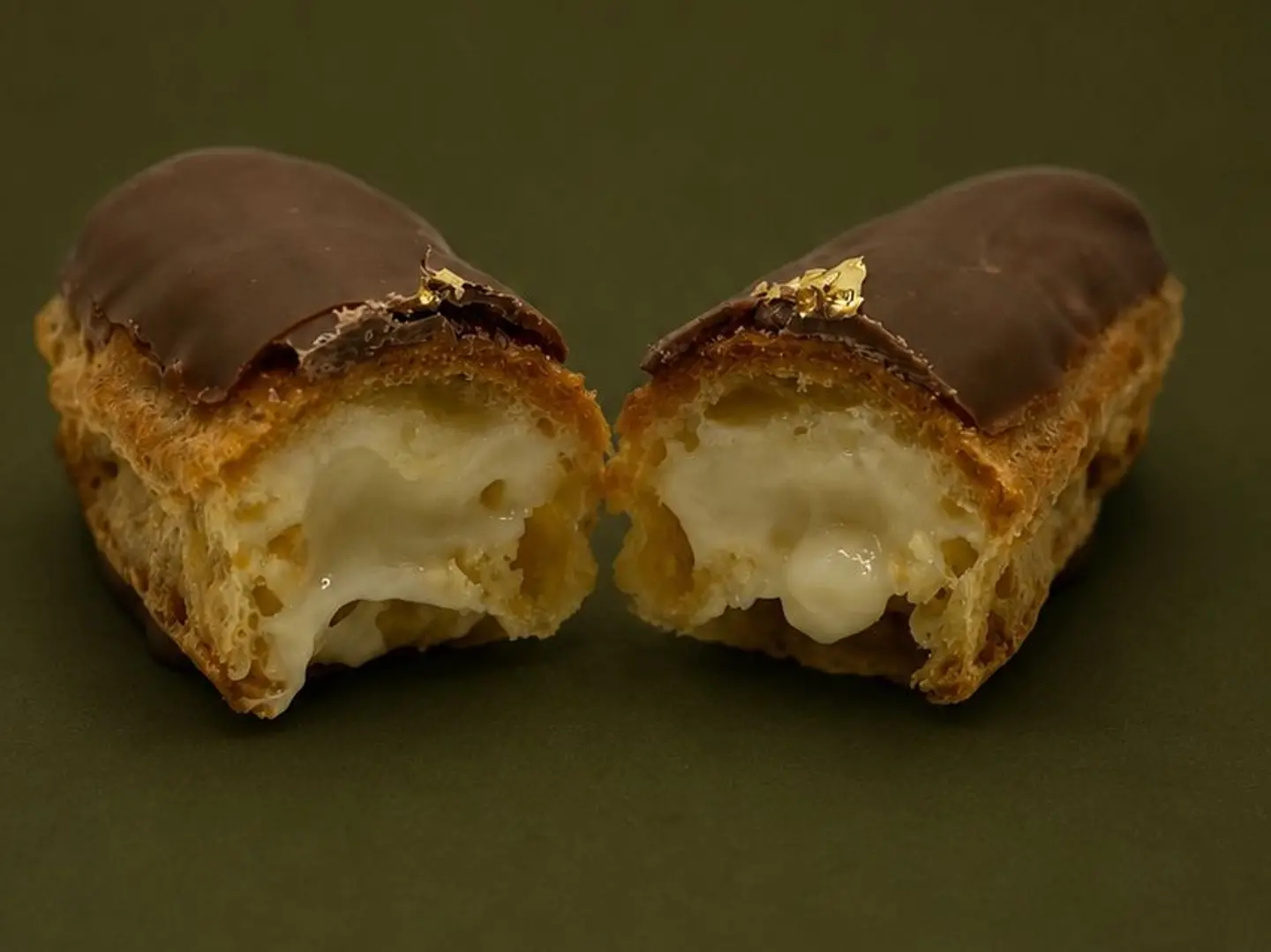 Classic Eclair
