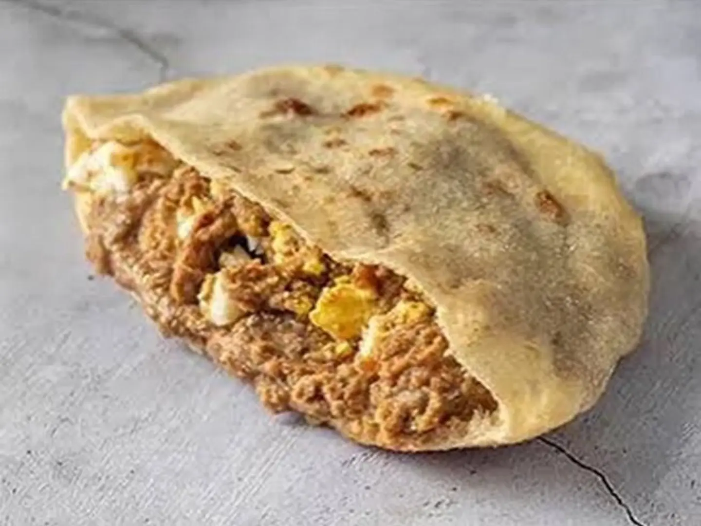 Baba Ghanoush With Chips Sandwich