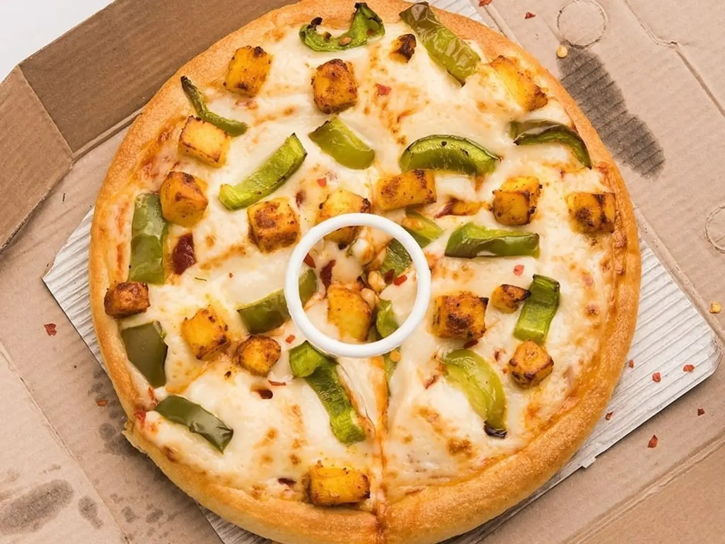 Vegetable Pizza With Liquid Cheese