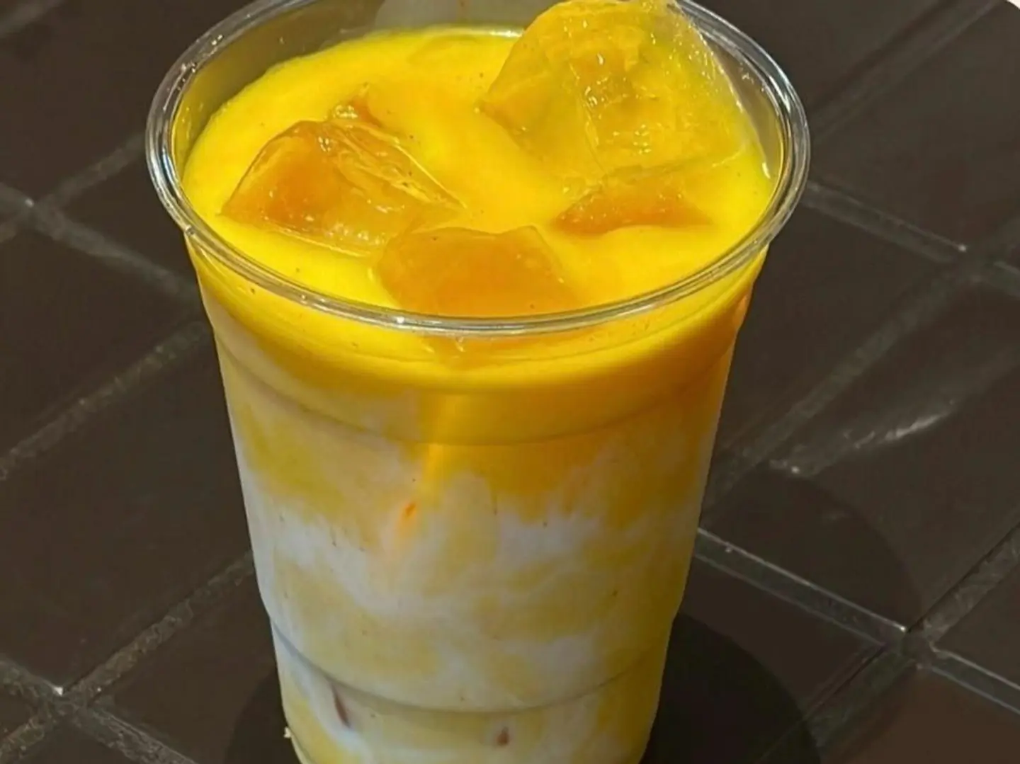 Iced Saffron Latte Small