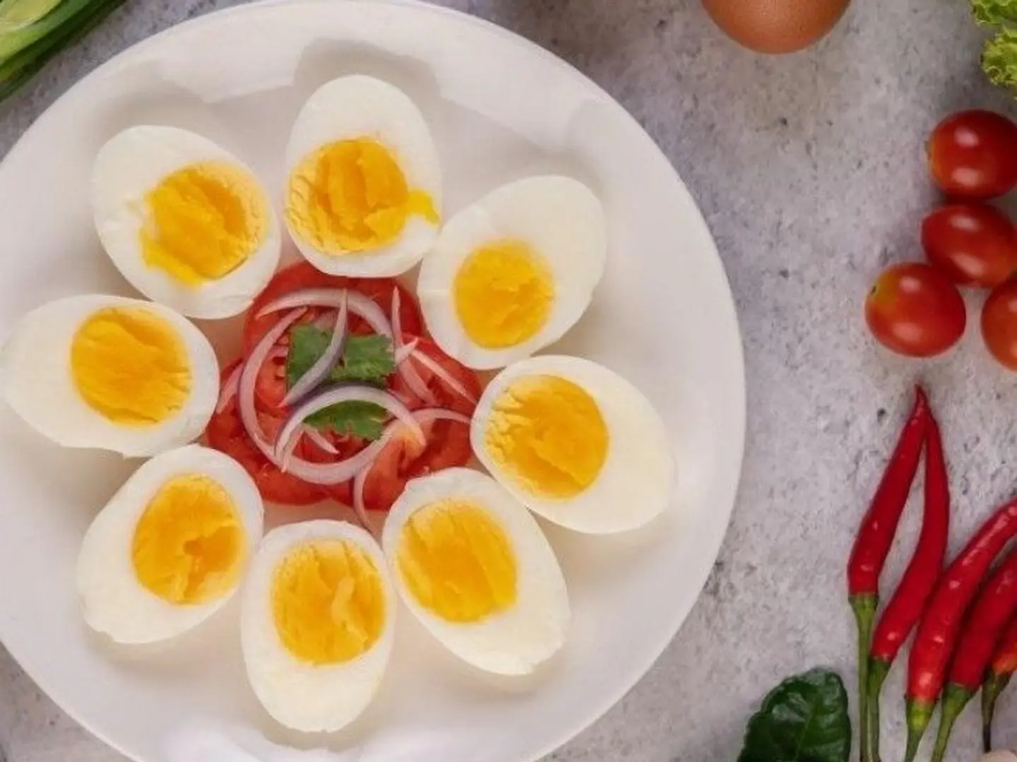 صحن بيض مسلوق مع شبس عمان
